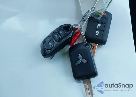 2023 Mitsubishi Mirage Black Edition z USA, uszkodzony, nr VIN ML32AWHJ5PH005103